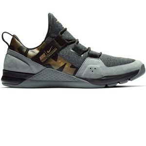 NIKE TECH TRAINER RUSSELL WILSON TRIANING SHOES